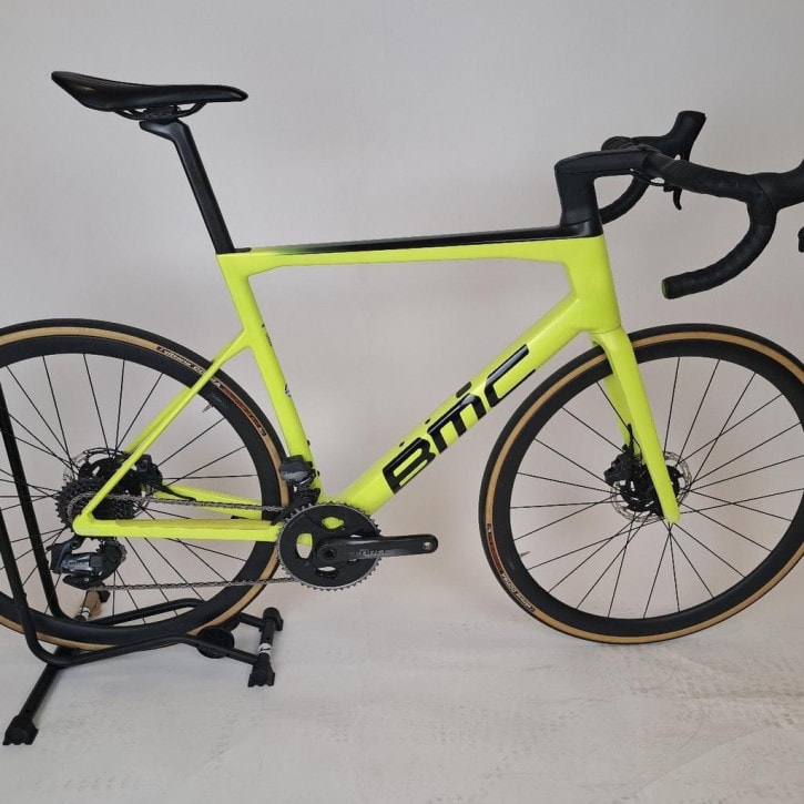 BMC Teammachine SLR01 Four yellow black white 2022 RH 58 cm Gebrauchtrad