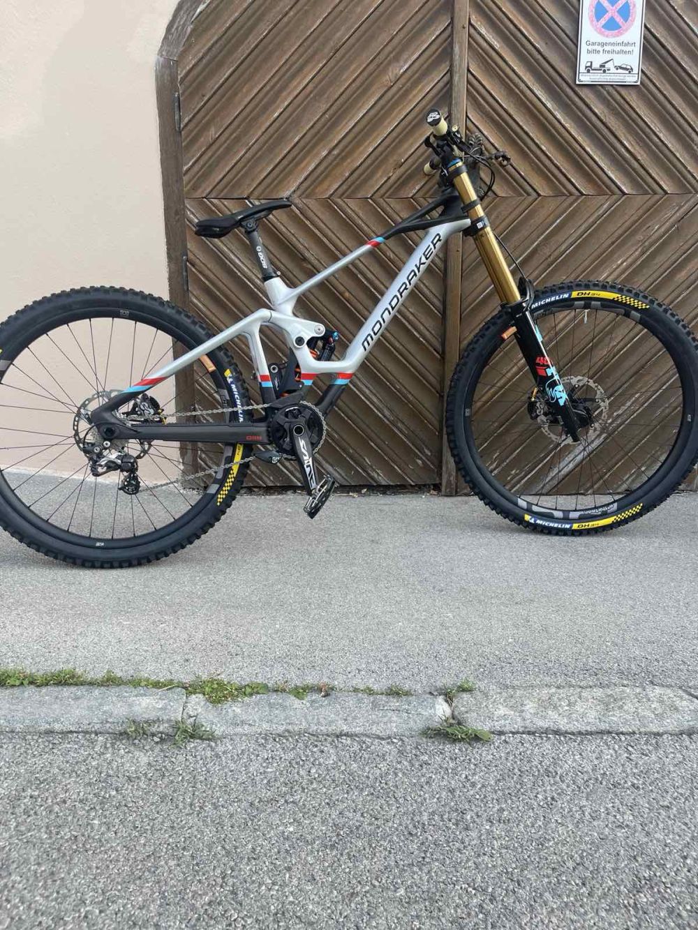  Mondraker Summum Carbon RR MX