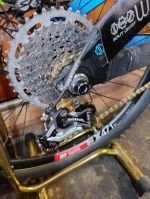 Produktbild 3 von Devinci Wilson DH downhill aus Carbon , Shimano Saint 27,5 custom bike