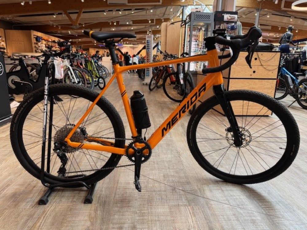 Merida E-Gravelbike mit Zusatzakku