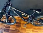 Produktbild 3 von Commencal 2023 meta v4 sx öhlins Edition Mullet 29-27,5