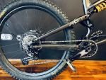 Produktbild 9 von Commencal 2023 meta v4 sx öhlins Edition Mullet 29-27,5