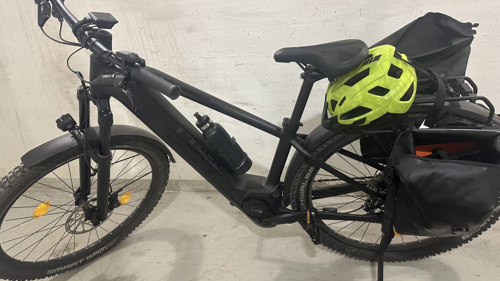 Cube Reaction Hybrid Allroad