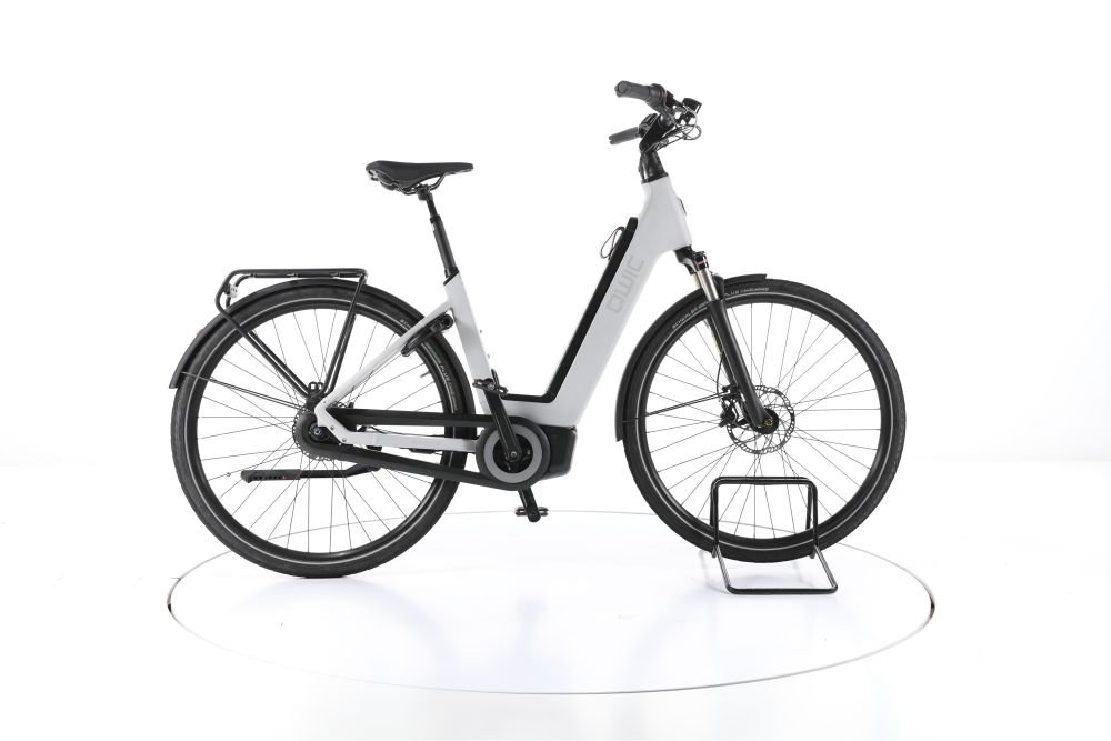 QWIC Premium Q MN8 City E-Bike Tiefeinsteiger