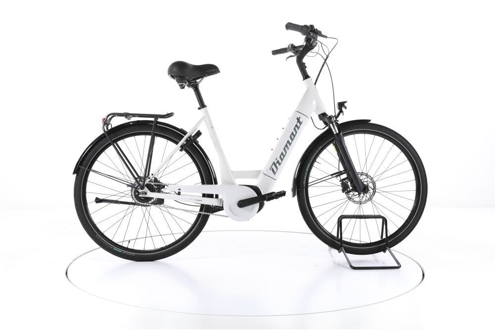 Diamant Beryll de Luxe + City E-Bike Tiefeinsteiger