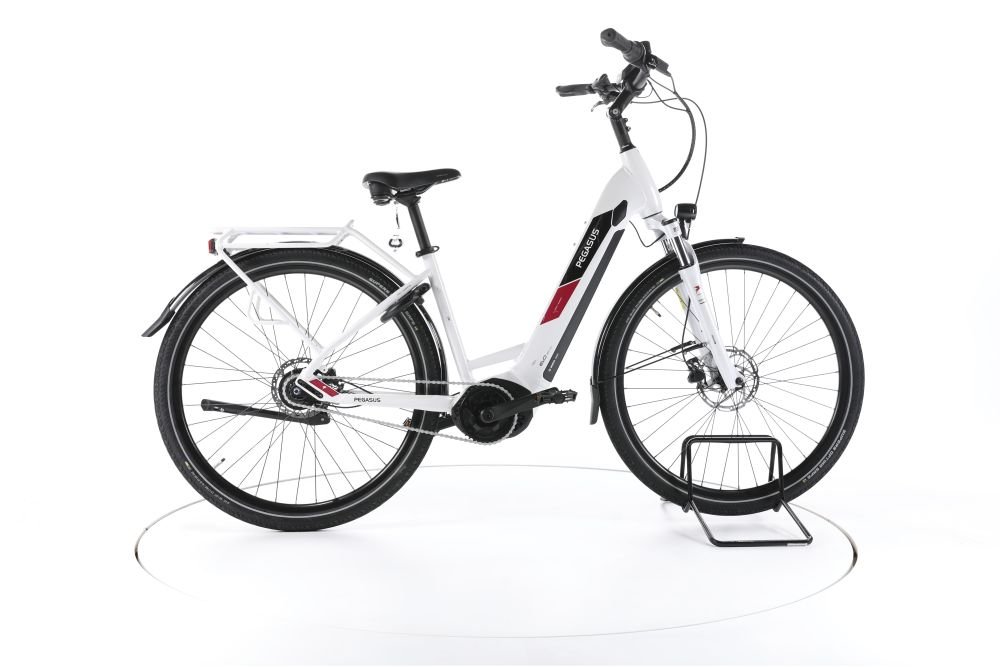 Pegasus Solero EVO 8R City E-Bike Tiefeinsteiger