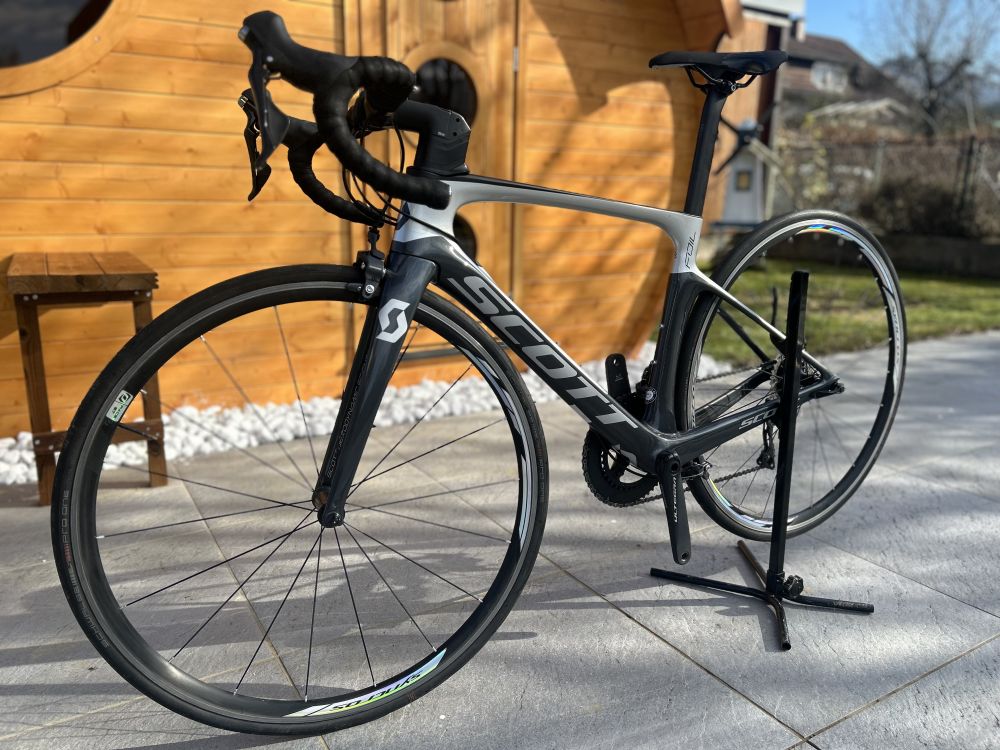 Rennrad Scott Foil 20