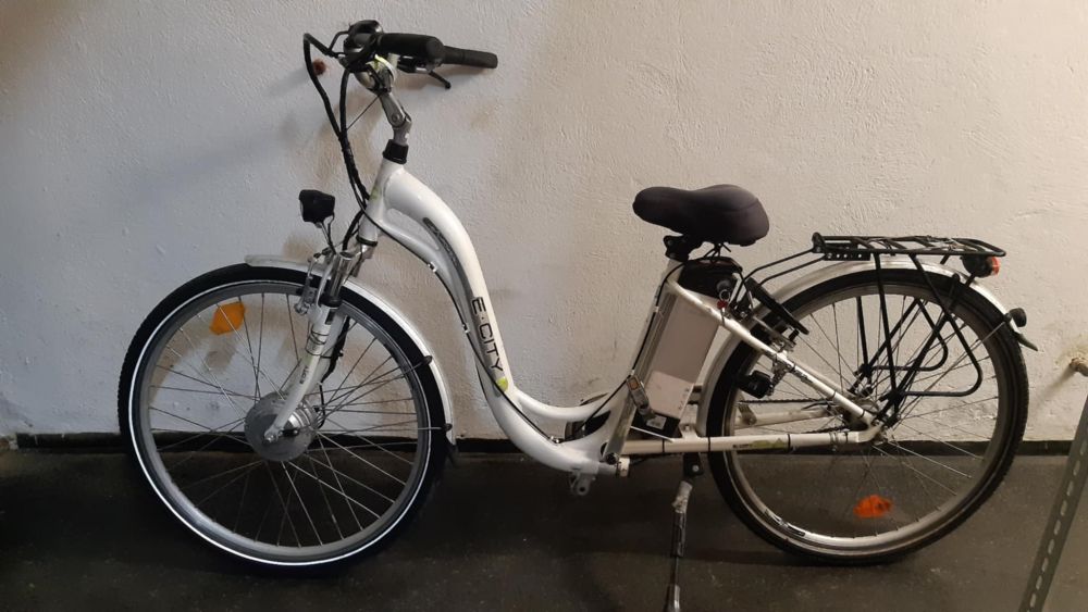 CITY  E-BIKE 