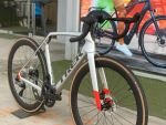 Produktbild 1 von 2025 Trek Madone SL 7 Gen 8