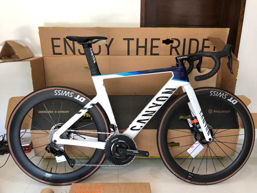 2023 Canyon Aeroad CFR Disc Di2