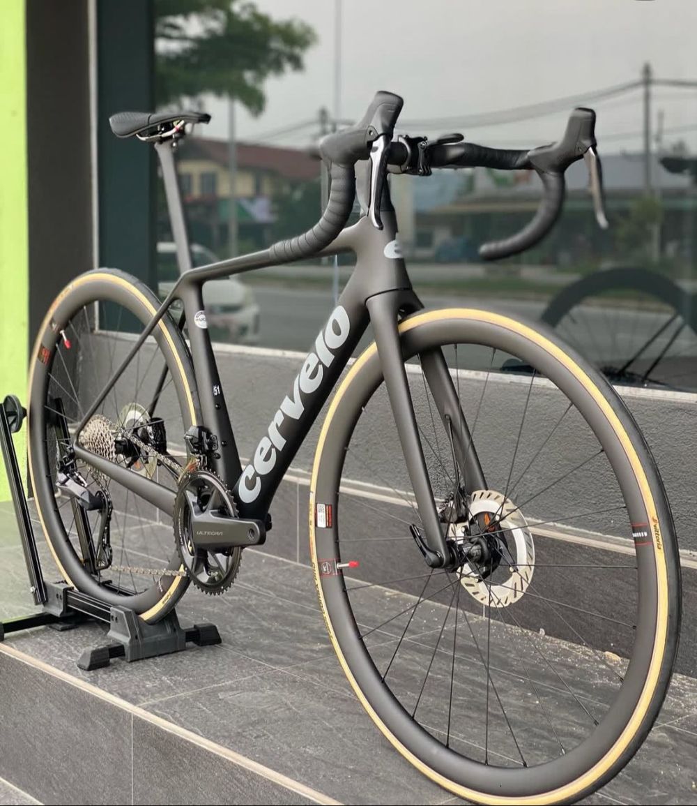 2024 Cervélo R5 Ultegra Di2