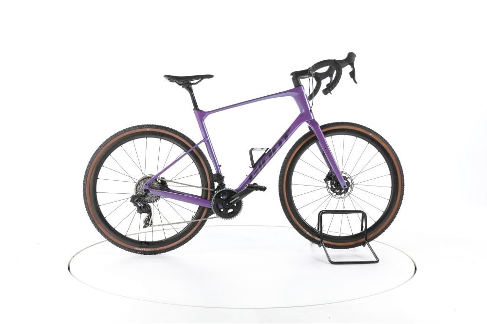 Giant Revolt Advanced Pro 0 2024