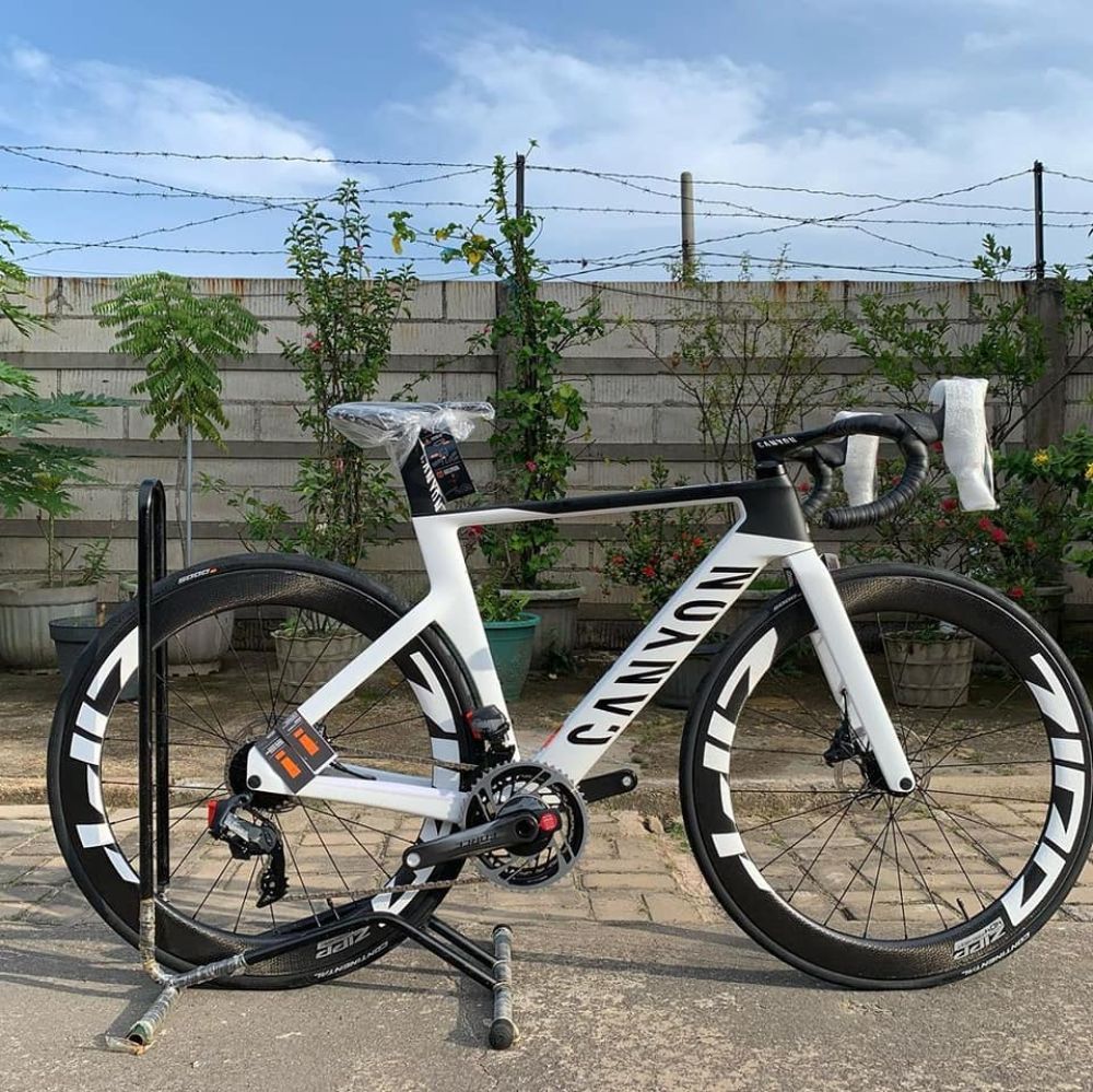 2021 Canyon Aeroad CF SLX 8 Disc Etap + Powermeter