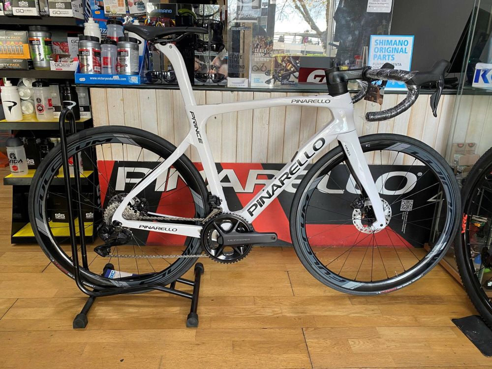 2023 Pinarello PRINCE Ultegra Di2