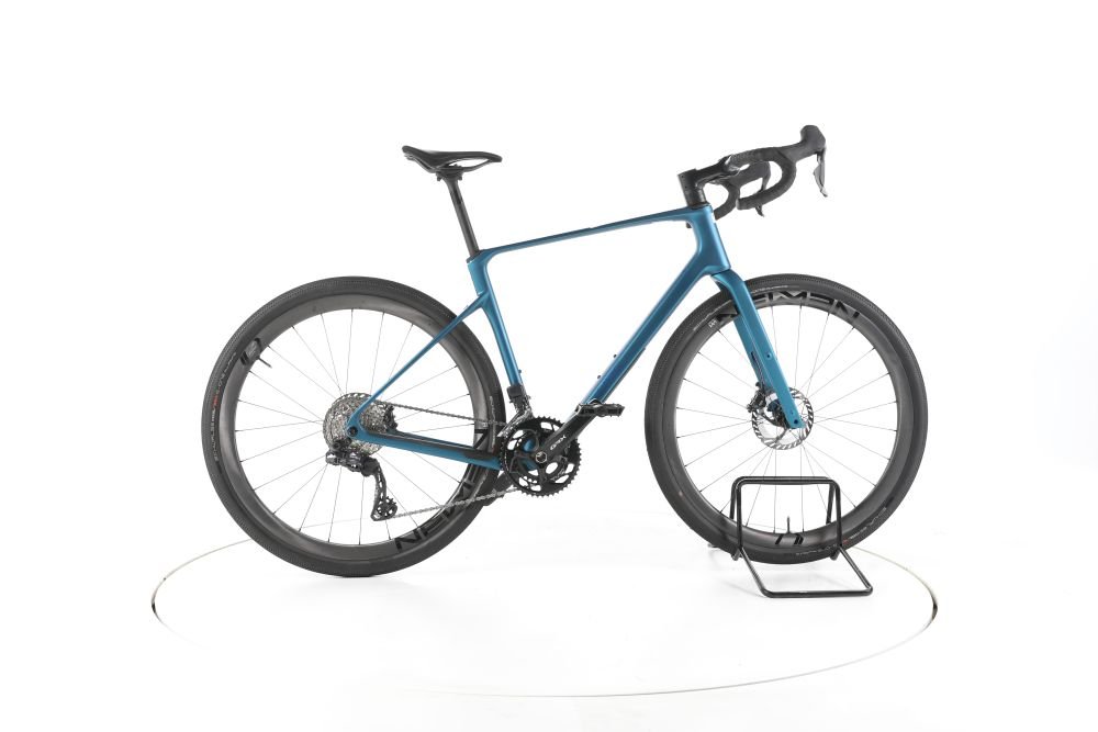 Cube Nuroad C:62 Race Carbon 2025