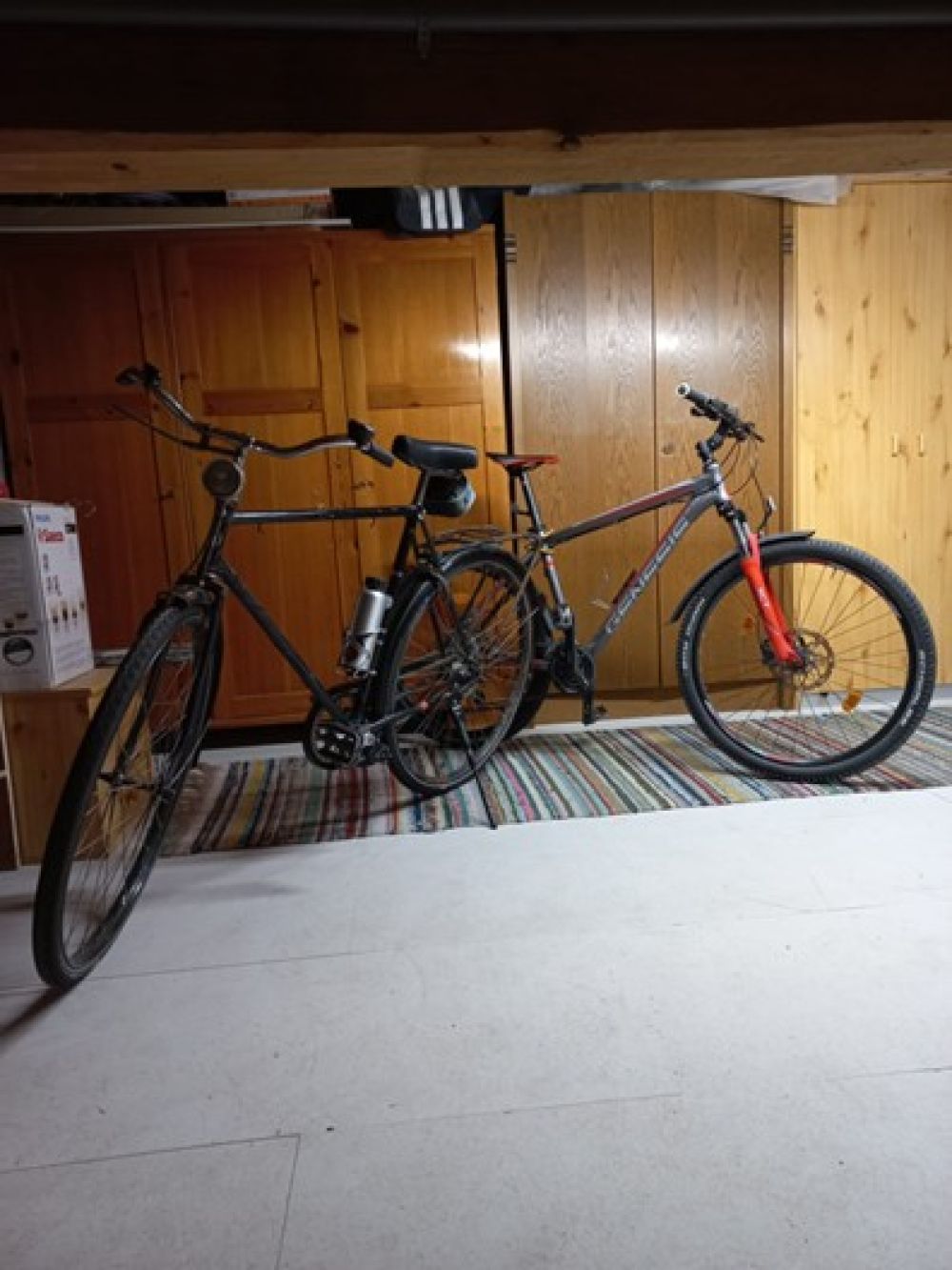 Waffenrad mit Motor und Genesis Rad 