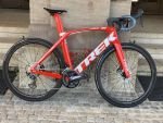 Produktbild 2 von Rennrad Team Trek Domane Factory Racing SEGAFREDO 2021
