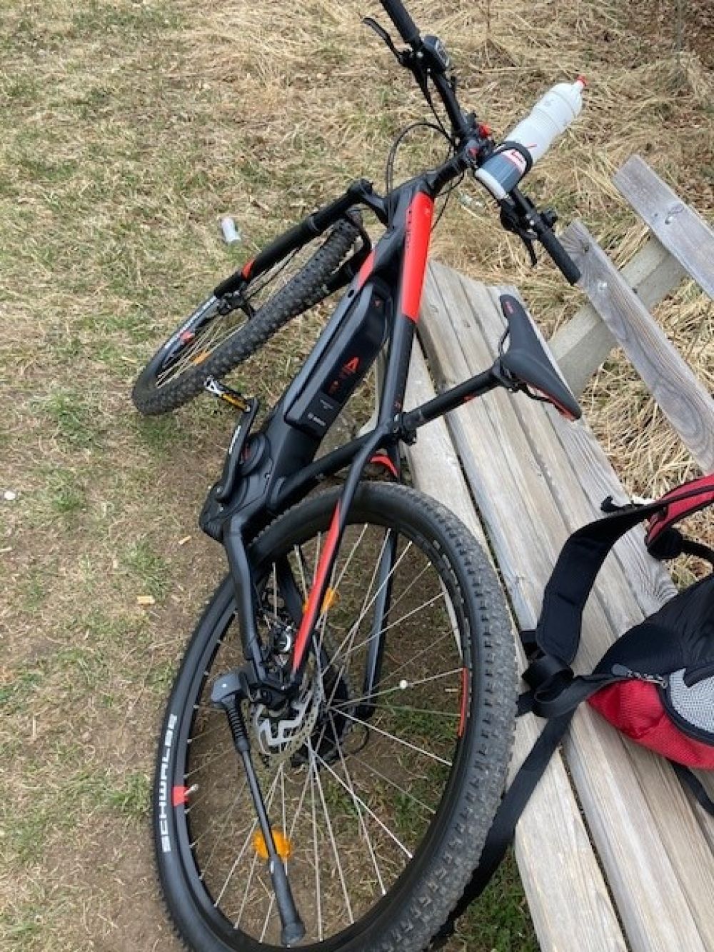 Wenig benutztes E- Bike "Cube"