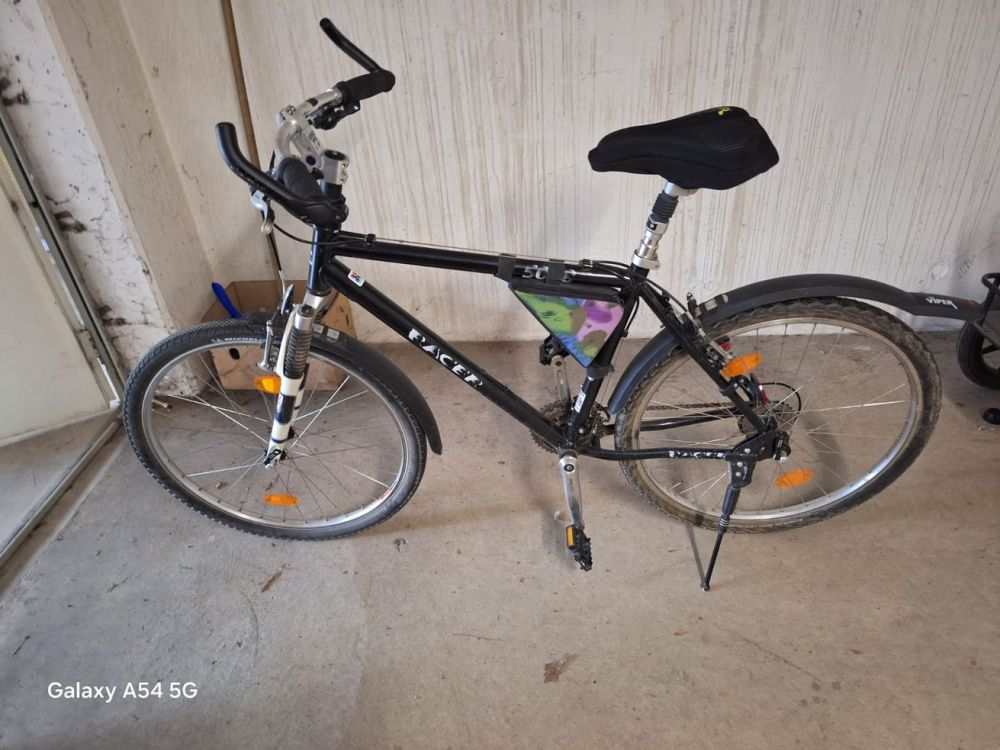 Perfekt erhaltenes Fahrrad der Marke Racer