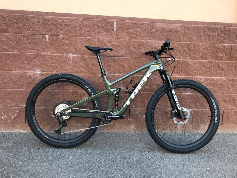 2022 Trek Top Fuel 9.8 XT