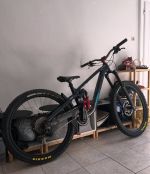 Produktbild 2 von Trek Slash 8 XT M Marinas Blue GEN 6 2024