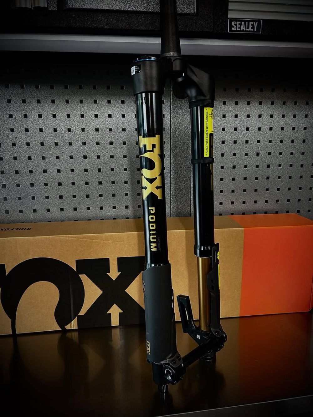 2027 FOX PODIUM Suspension Fork