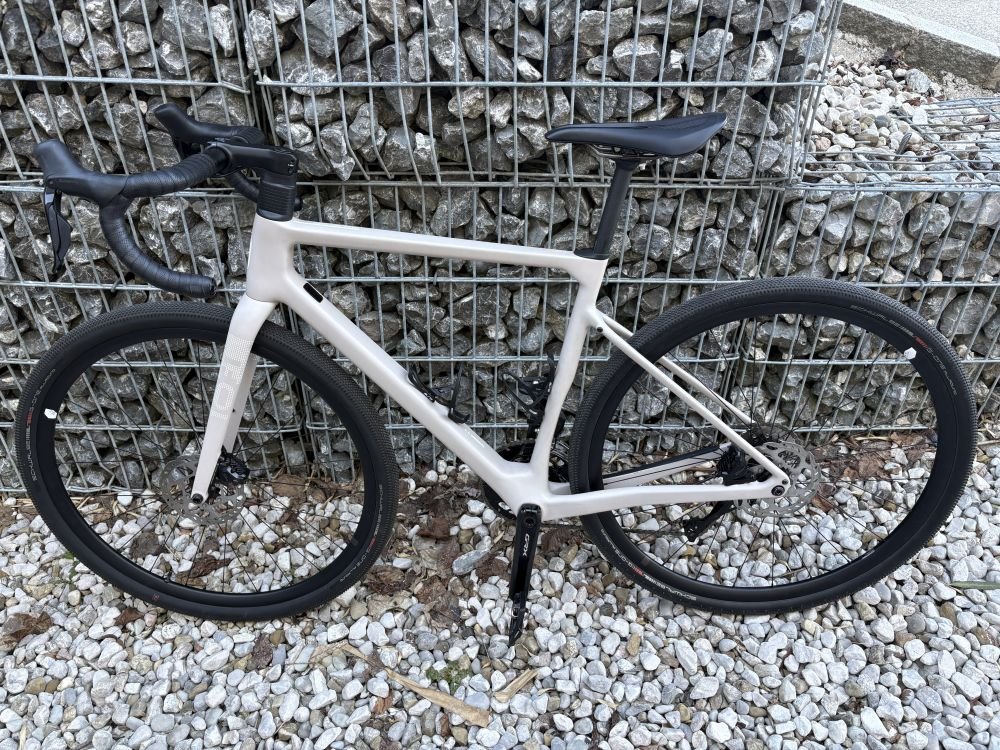 1of1 Gravel 