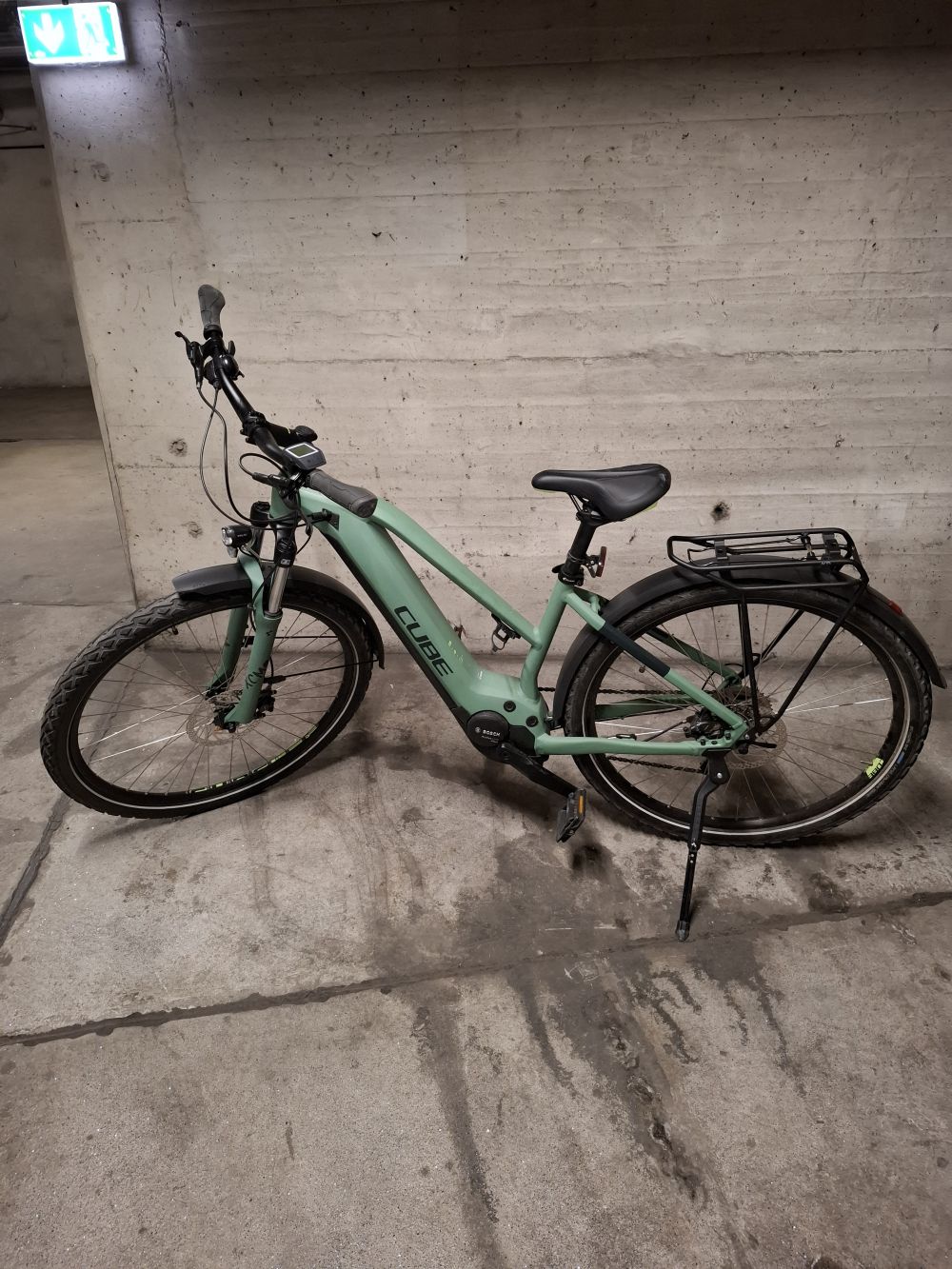 2x Cube E-Bike 