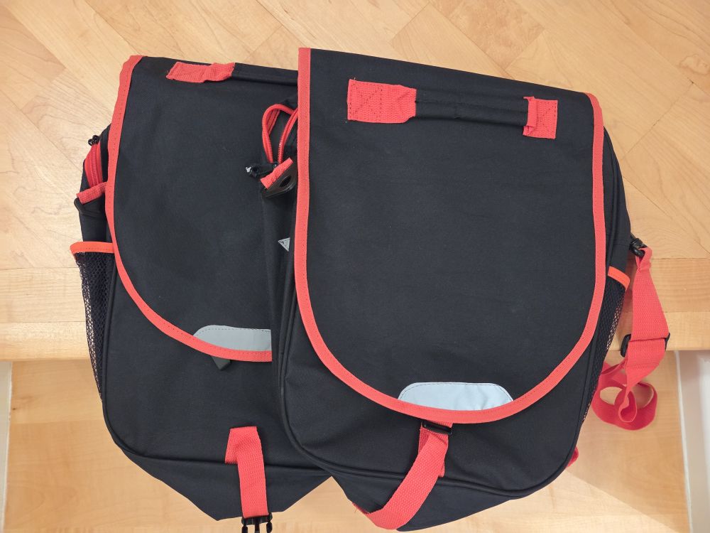 2 Stück NEUE RADPACKTASCHEN