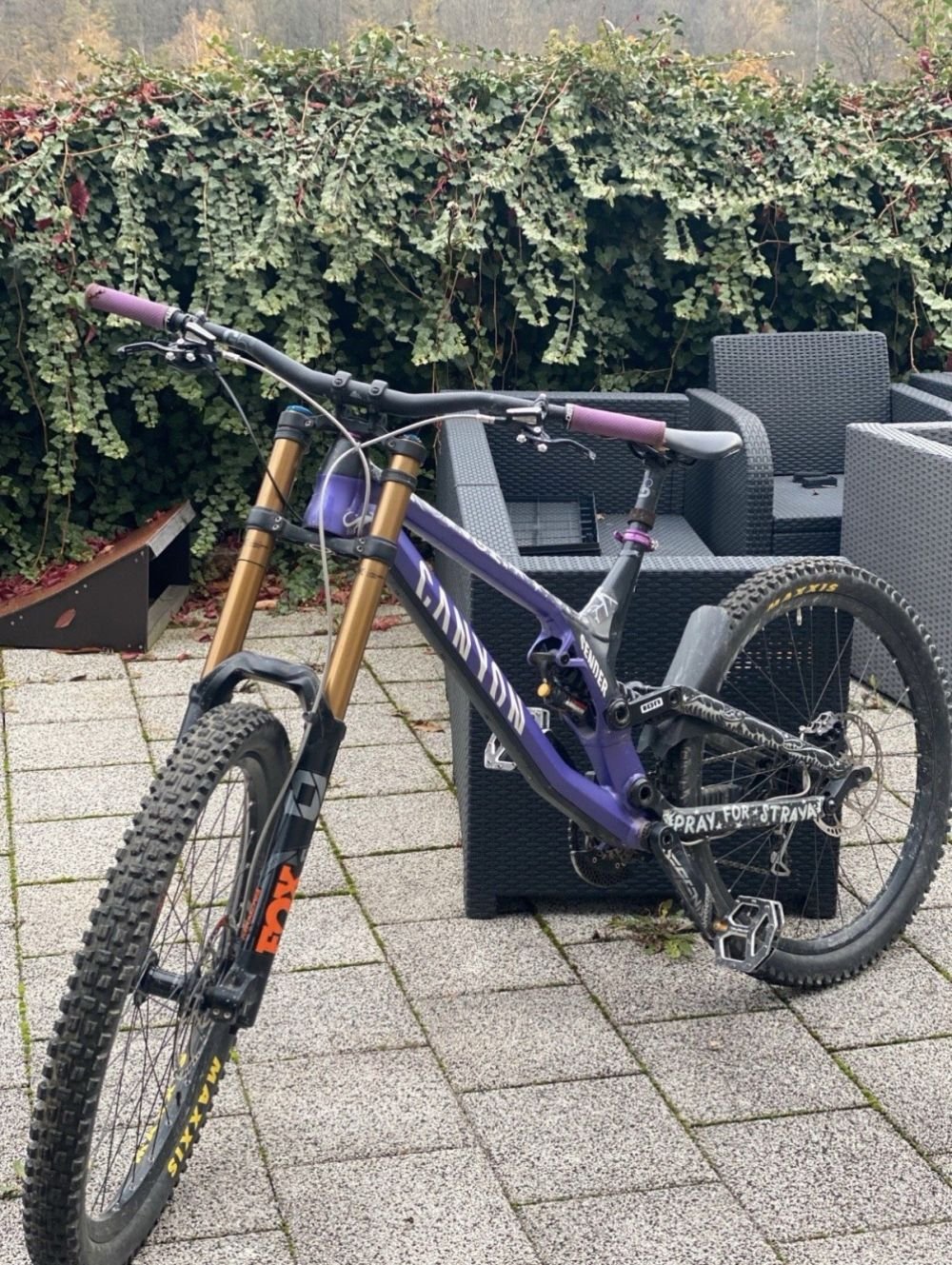 Canyon Sender Downhill Mit Fox 40