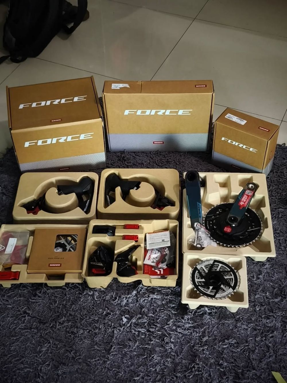 SRAM Force E1 Powermeter 48-35T Carbon AXS 12-speed groupset