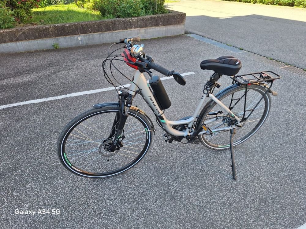 Trekkingbike neuwertig mit Add-E-Motor