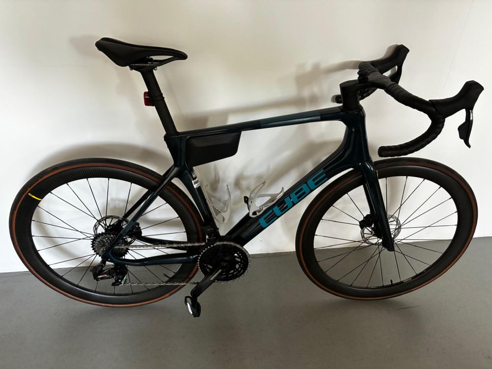 Neuwertiges slx size 58 cube c 62 sram force Rennrad