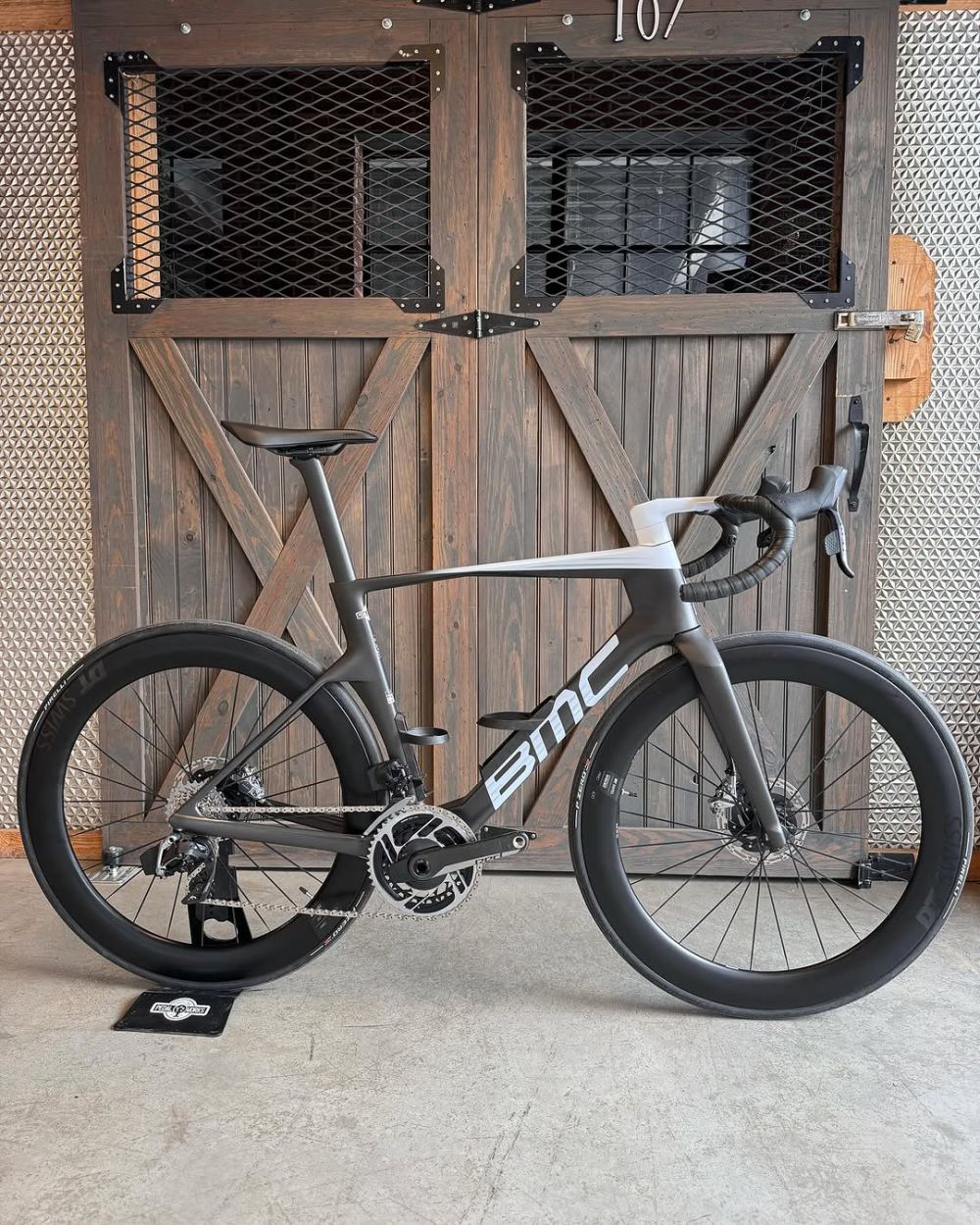 2024 BMC Teammachine R 01 LTD RED eTap AXS