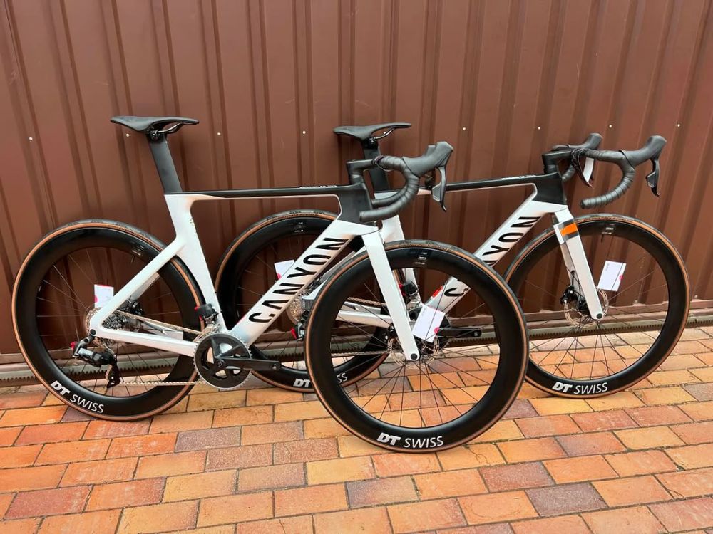 2024 Canyon Aeroad CF SLX 7 eTap