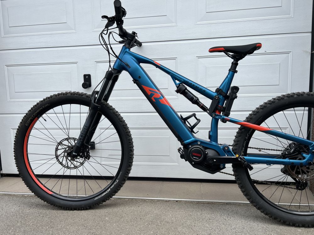 Raymon TrailRay Fully 160E 7.0 Elektro-MTB Tektro M350 9S 630Wh E-Bike