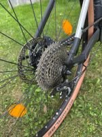 Produktbild 5 von CUBE - E-Bike - Reaction HYB ONE 22 500 BLK Metal 29, L