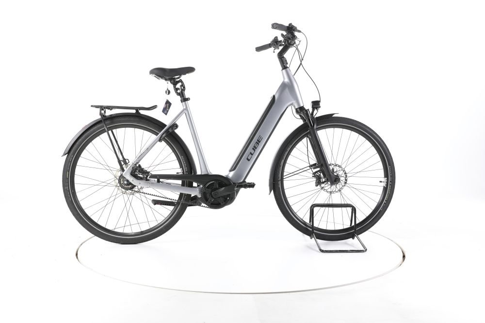 Cube Supreme Hybrid SL City E-Bike Tiefeinsteiger