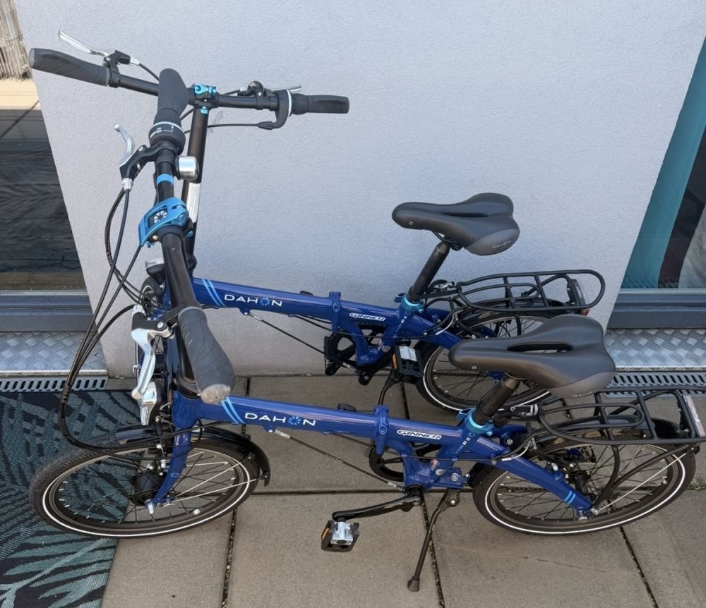 2 blaue Falträder Dahon von Ginner