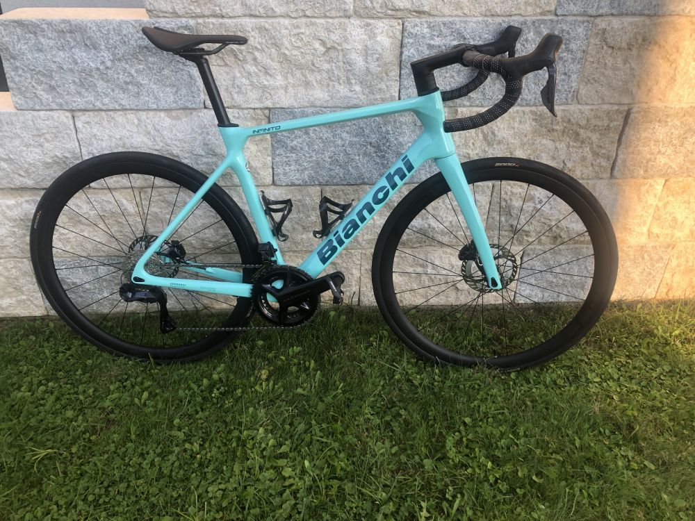 Rennrad Bianchi Infinito ICR Ultegra Di2 2025 WIE NEU!