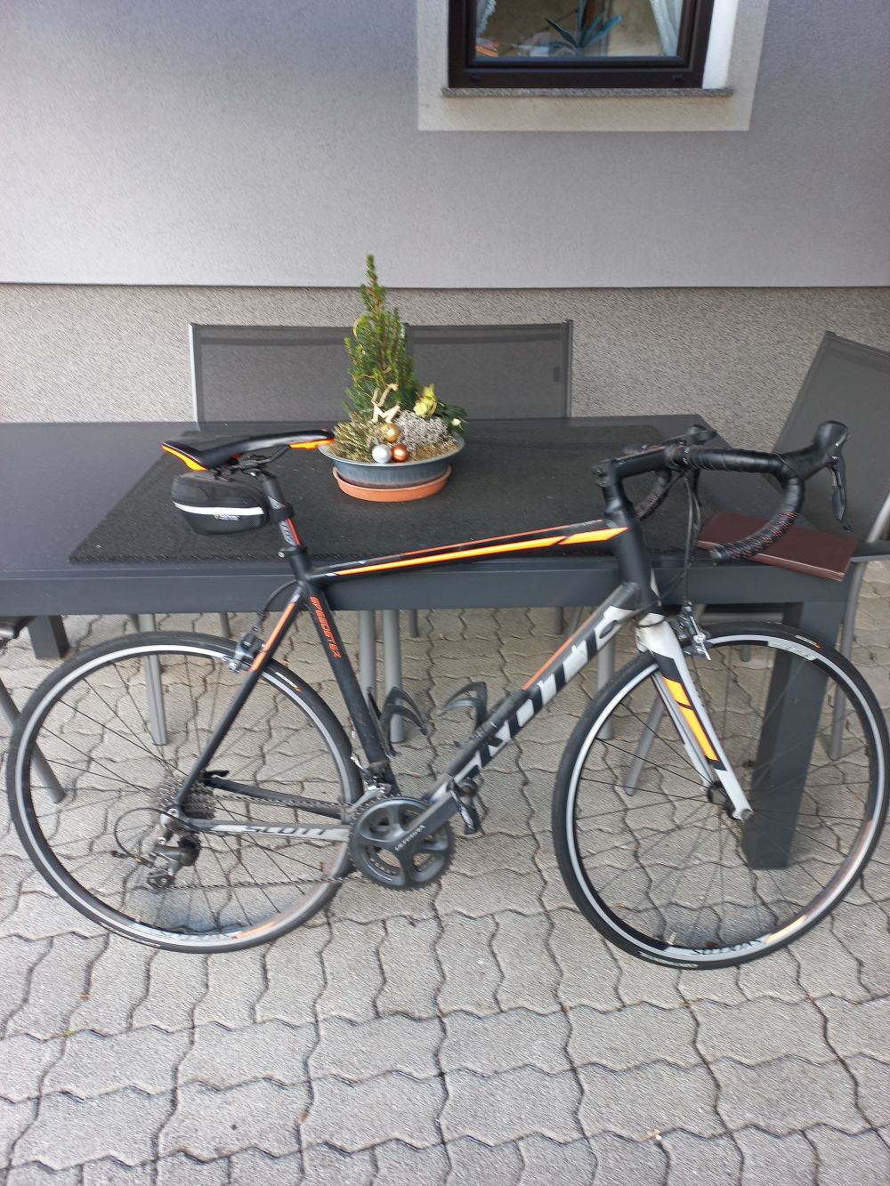 Rennrad mit Computer 